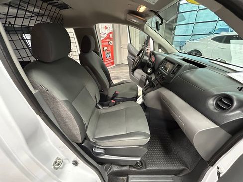 Used 2021 Nissan NV200 SV w/ Back Door Glass Package image 33