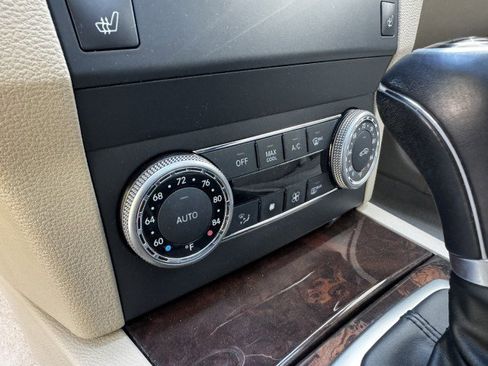 Used 2012 Mercedes-Benz GLK 350 4MATIC image 26