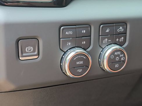 Used 2023 GMC Sierra 1500 Denali Ultimate AWD/4WD image 14