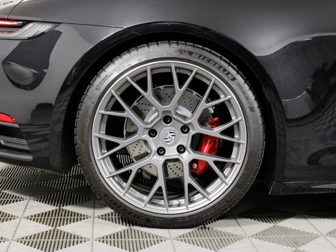 Used 2024 Porsche 911 Carrera S image 43