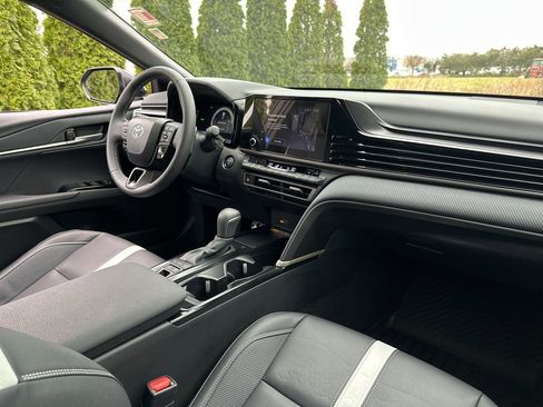 Certified 2025 Toyota Camry SE w/ Convenience Package image 38