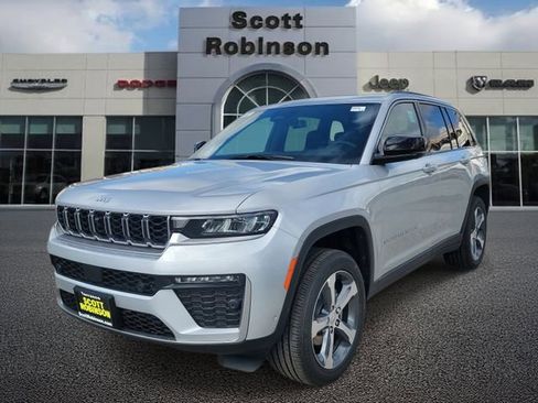 New 2026 Jeep Grand Cherokee Limited w/ Luxury Tech Group II AWD/4WD image 2