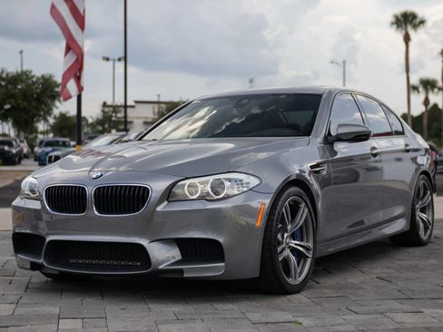 Used 2013 BMW M5 RWD image 6