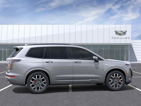 New 2025 Cadillac XT6 Sport w/ Technology Package image 5