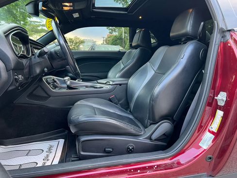 Used 2017 Dodge Challenger SXT Plus RWD image 11