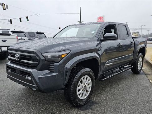 Used 2024 Toyota Tacoma SR5 image 3