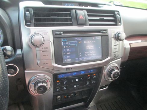 Used 2016 Toyota 4Runner Limited image 27