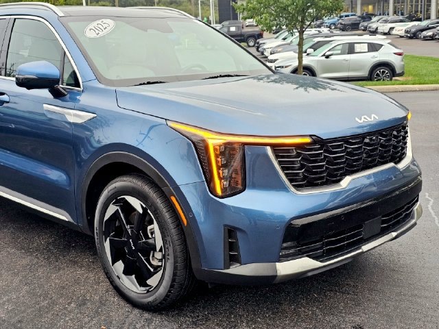Used 2025 Kia Sorento SX Prestige AWD/4WD image 2