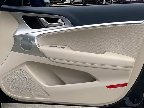 Used 2026 Genesis G70 2.5T Prestige image 26