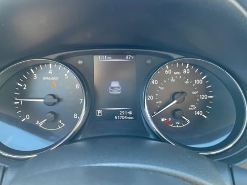 Used 2018 Nissan Rogue Sport SL image 12