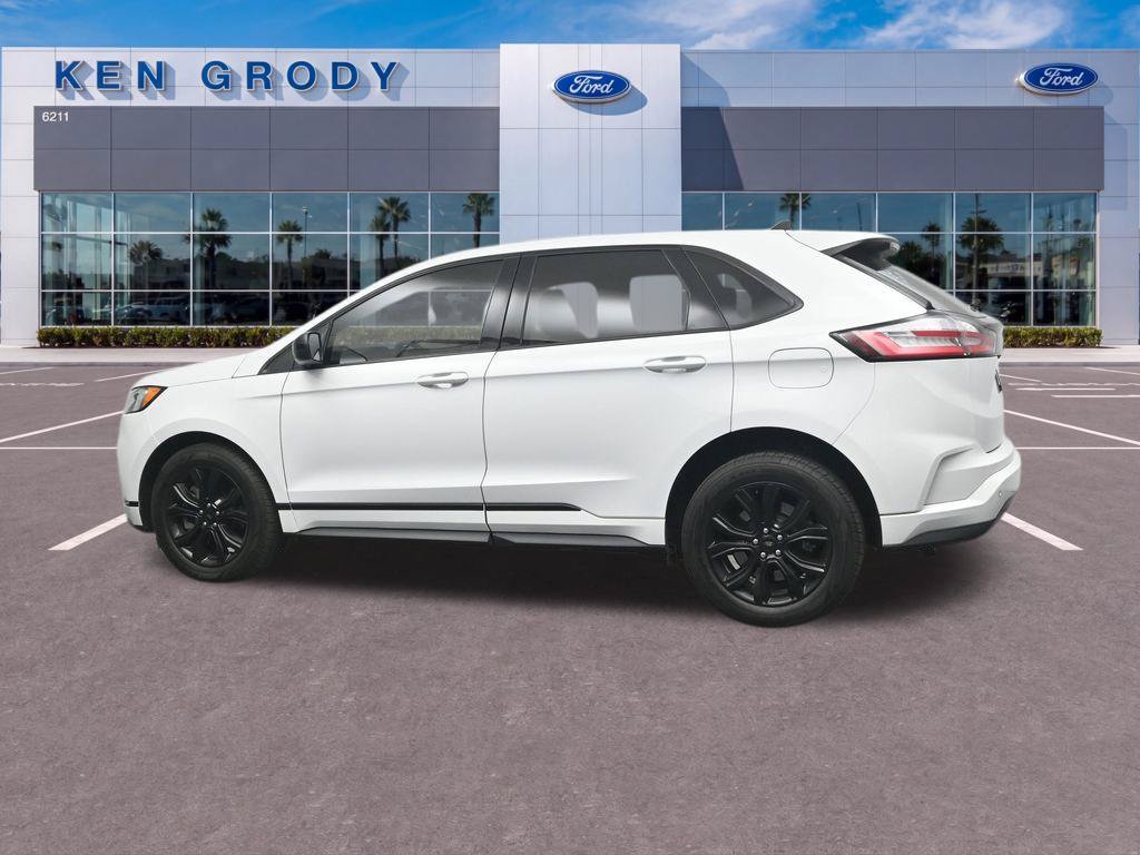 Used 2024 Ford Edge SE w/ Black Appearance Package AWD/4WD image 3