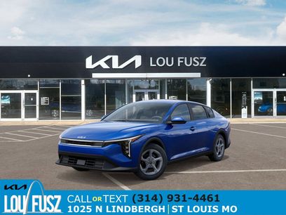 New 2025 Kia K4 LXS