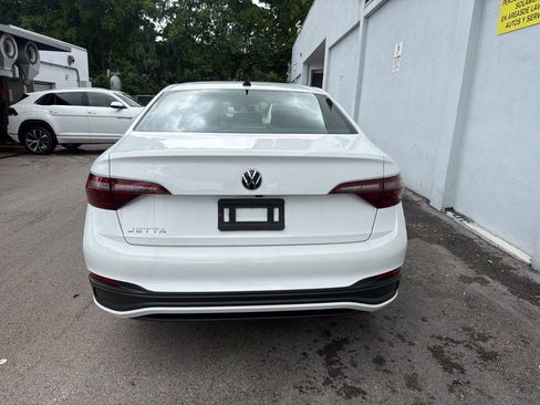 Used 2024 Volkswagen Jetta Sport FWD image 5