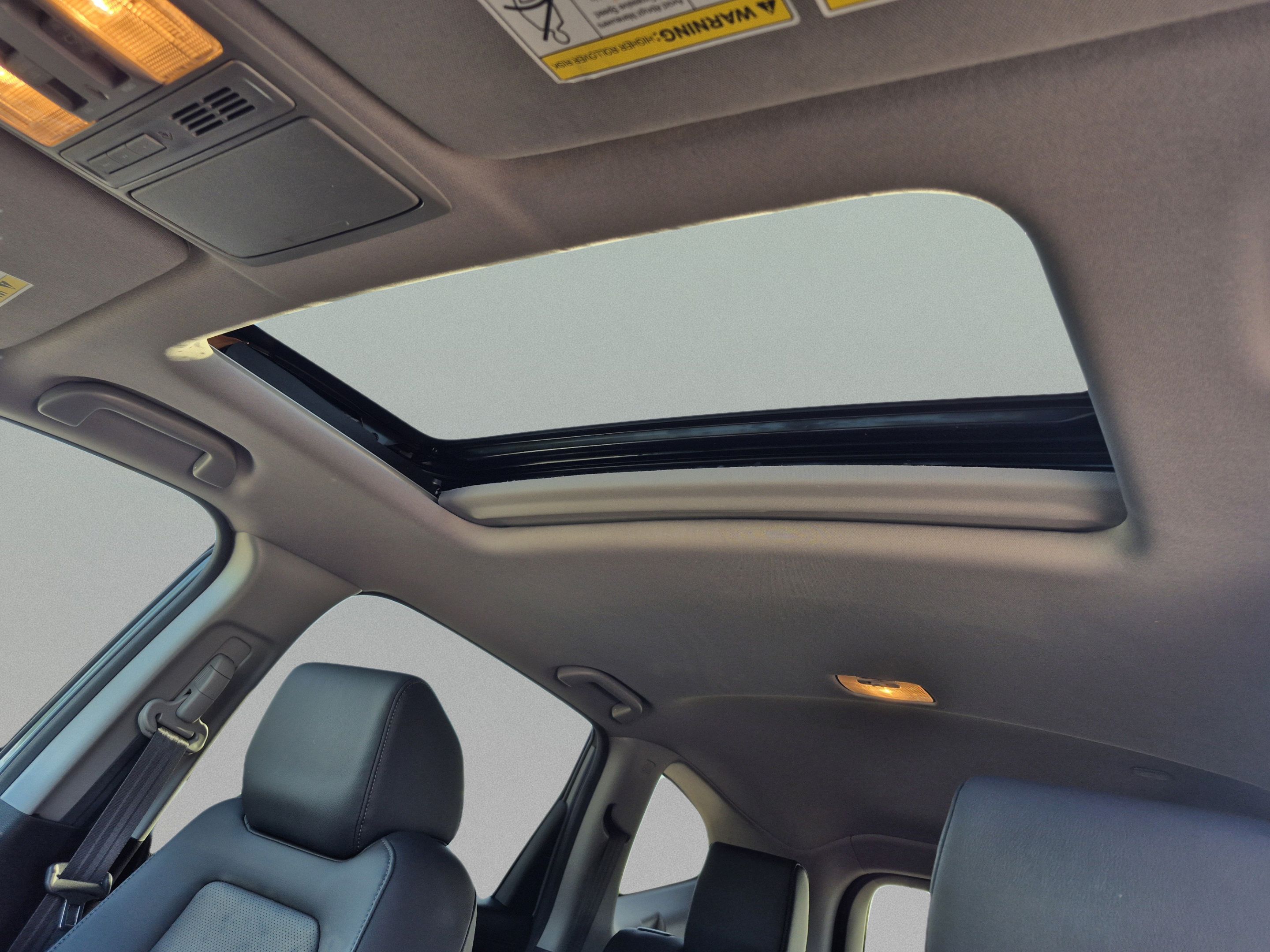 Used 2022 Honda CR-V Touring image 21
