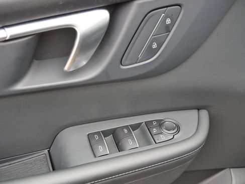Used 2025 Buick Enclave Sport Touring AWD/4WD image 41