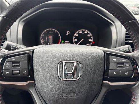 Used 2025 Honda Odyssey Sport-L image 16