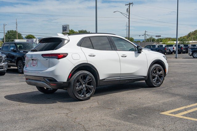Used 2023 Buick Envision Essence w/ Sport Touring Package FWD image 5