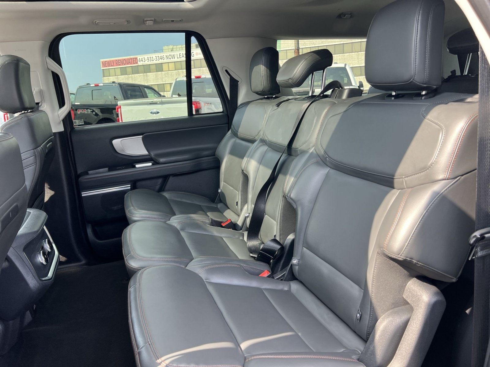 Used 2025 Ford Expedition Max Active AWD/4WD image 25