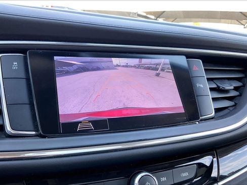 Used 2020 Buick Enclave Essence w/ LPO, Touring Package FWD image 26