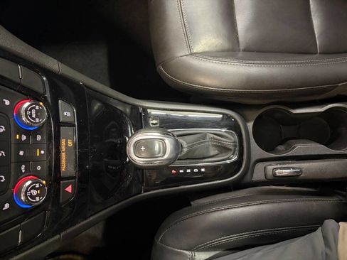 Used 2018 Buick Encore Essence image 19