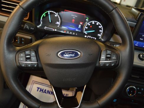 Used 2024 Ford Maverick Lariat image 18