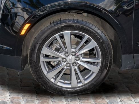 Used 2025 Cadillac XT5 Premium Luxury image 39