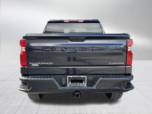 Used 2022 Chevrolet Silverado 1500 Custom RWD image 6