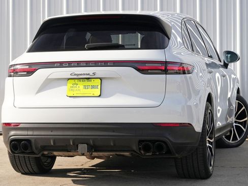 Used 2022 Porsche Cayenne S Platinum w/ Premium Package Plus image 5