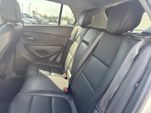 Used 2020 Chevrolet Trax Premier AWD/4WD image 7