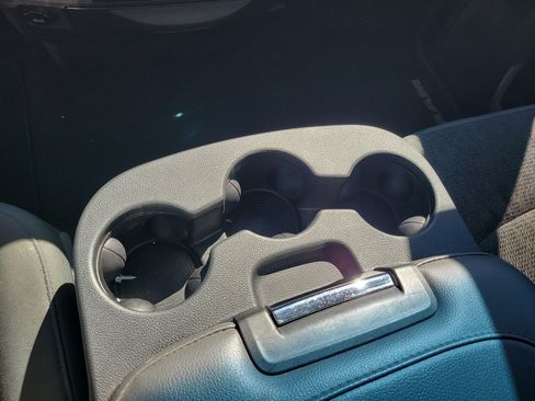 Used 2014 RAM 1500 Classic SLT image 25