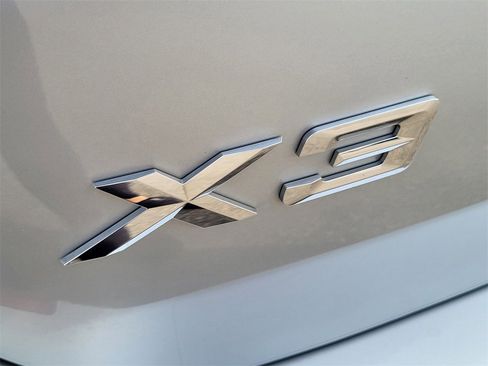 Used 2021 BMW X3 xDrive30i w/ Premium Package image 12
