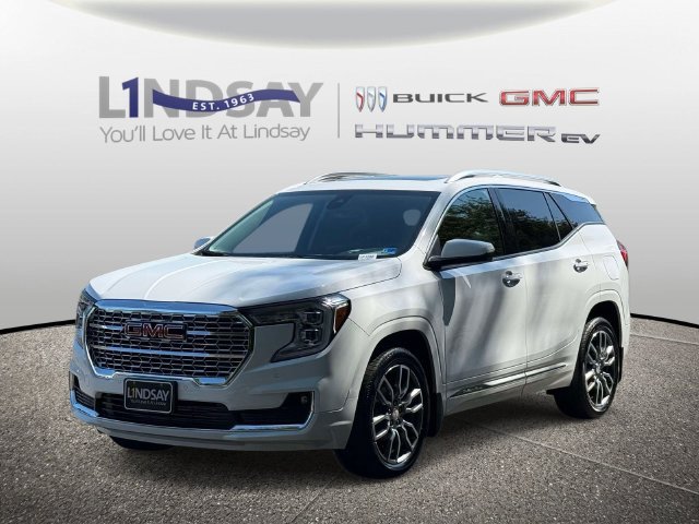 Certified 2024 GMC Terrain Denali w/ LPO, Floor Liner Package AWD/4WD image 5