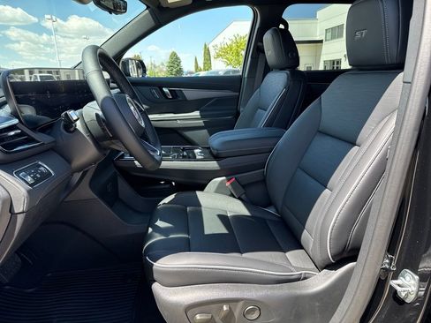 New 2026 Buick Enclave Sport Touring w/ Power Package AWD/4WD image 15