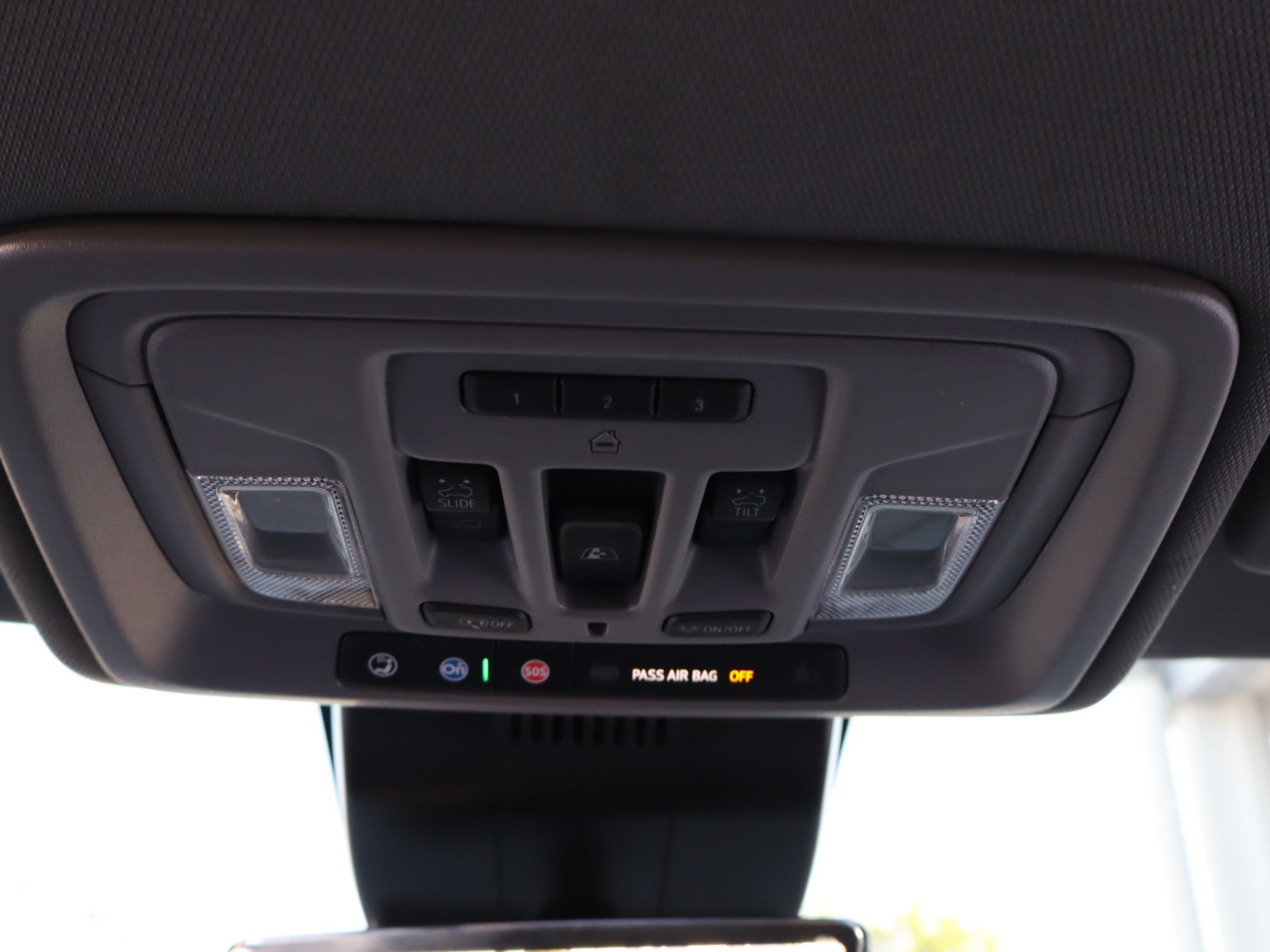 Used 2024 Chevrolet Silverado 1500 LTZ w/ Technology Package AWD/4WD image 32