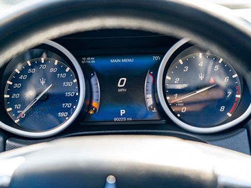 Used 2017 Maserati Ghibli RWD image 17