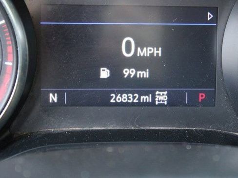 Used 2021 Buick Encore GX Essence image 10