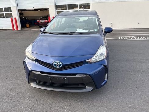 Used 2016 Toyota Prius V Three image 18