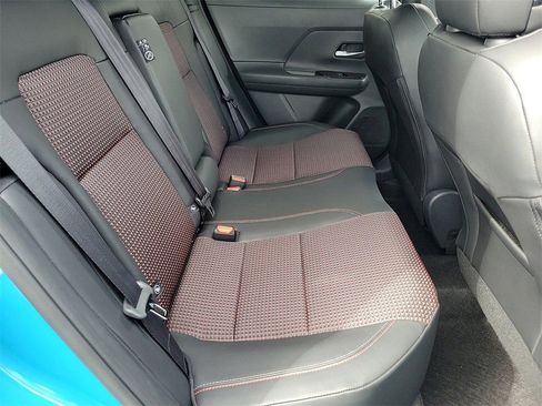 New 2026 Nissan Kicks SR w/ SR Premium Package FWD image 15