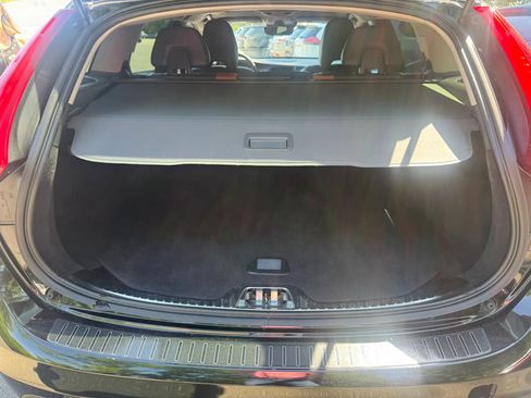 Used 2017 Volvo V60 T5 Cross Country Platinum AWD/4WD image 21