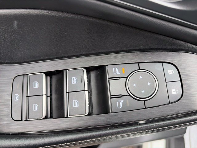 Used 2023 Nissan Rogue SL AWD/4WD image 25