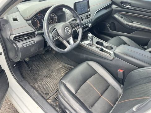 Certified 2020 Nissan Altima 2.5 SR w/ Premium Package image 11