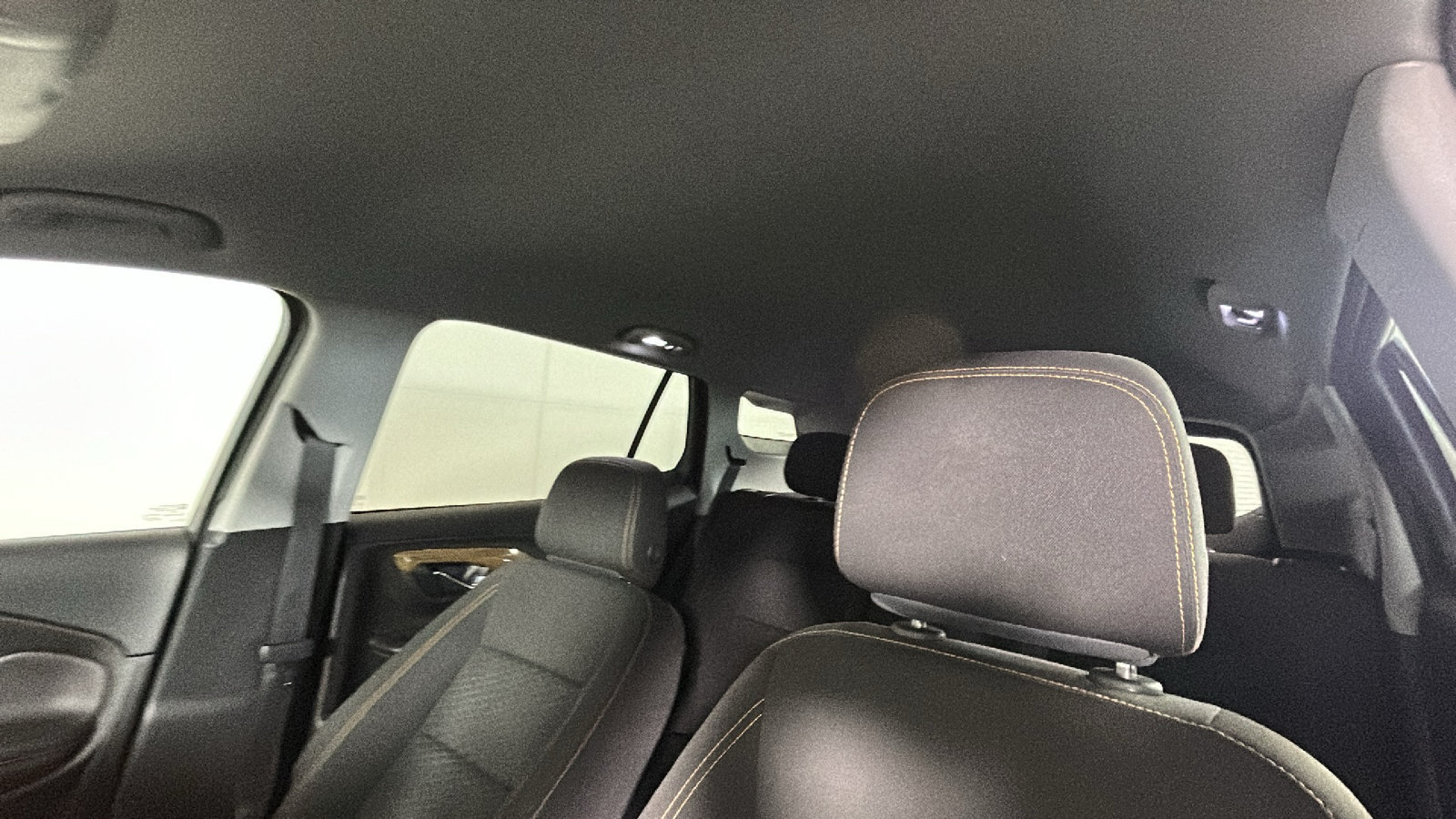 Used 2019 GMC Terrain SLE w/ Driver Convenience Package AWD/4WD image 16