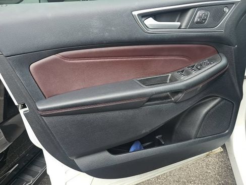Certified 2022 Ford Edge Titanium w/ Equipment Group 301A AWD/4WD image 17