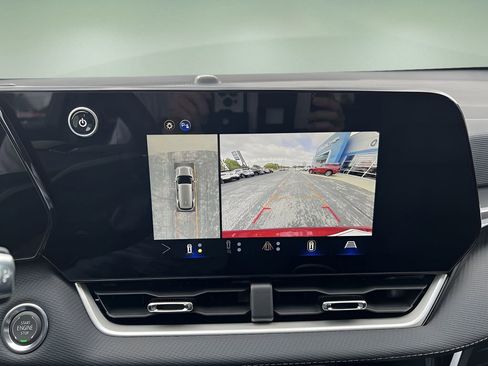 New 2026 Chevrolet Equinox LT w/ Convenience Package II image 14