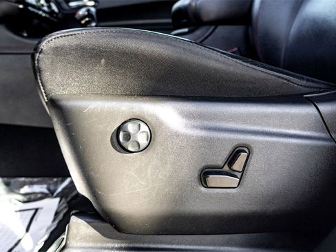 Used 2023 Dodge Durango GT image 13