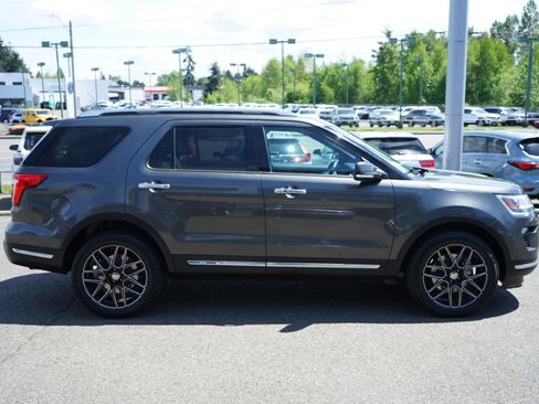 Used 2018 Ford Explorer Limited AWD/4WD image 3