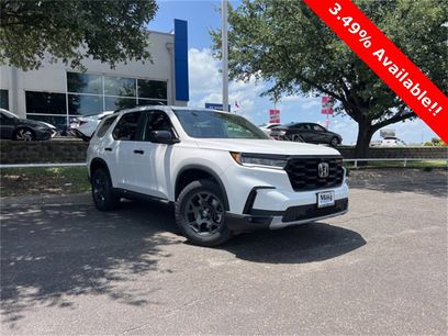 New 2025 Honda Pilot TrailSport