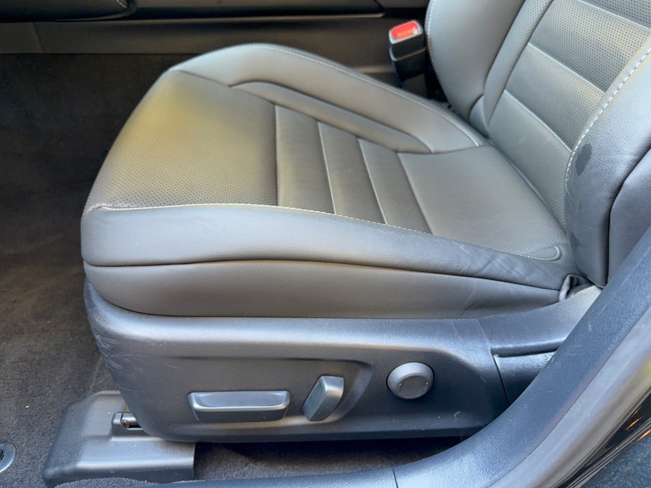 Certified 2023 Lexus IS 350 F Sport w/ Accessory Package 2 RWD image 17