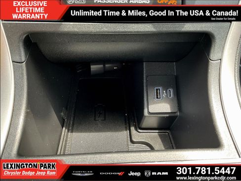 Used 2022 Ford Edge ST-Line AWD/4WD image 15