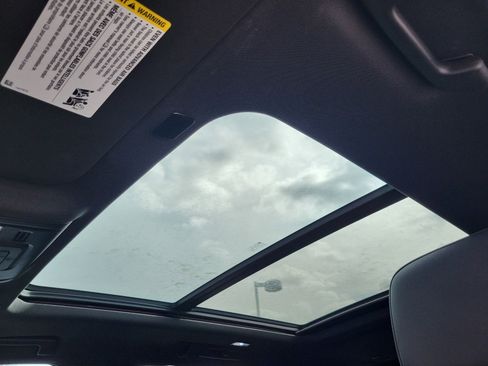 Used 2021 Chevrolet Tahoe Z71 w/ Rear Media and Nav Package image 29